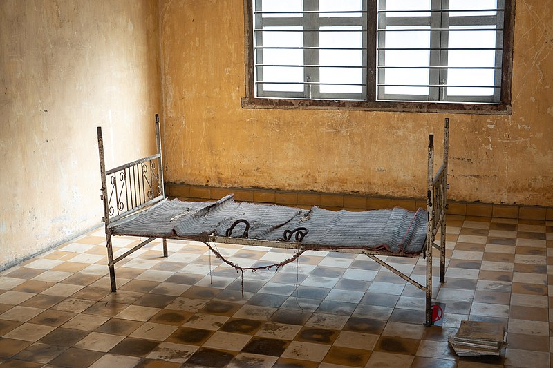 File:04-Toul Sleng Genocide Museum (S-21)-nX-7.jpg