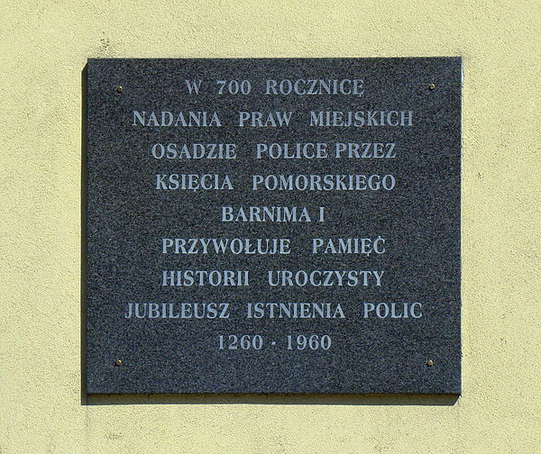 Plaque commemorating the granting of town rights in 1260