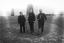Le général Michel et deux autres officiers français.