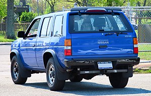 1995 Nissan Pathfinder SE, rear 5.19.19.jpg