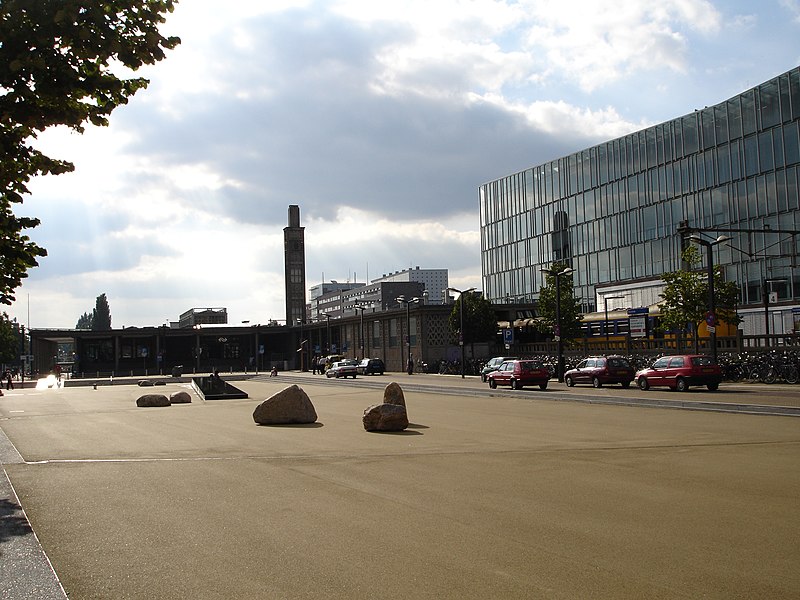 File:2005 Enschede station.jpg