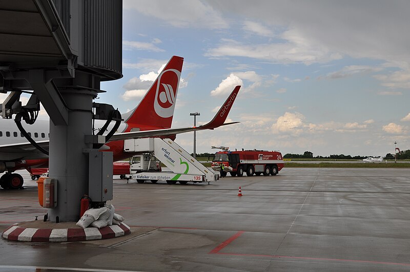 File:2011-05-19-flughafen-erfurt-by-RalfR-58.jpg