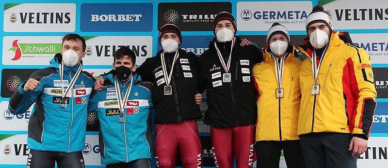 File:2022-01-29 Men's Doubles at 37th Junior Luge World Championships by Sandro Halank–087.jpg