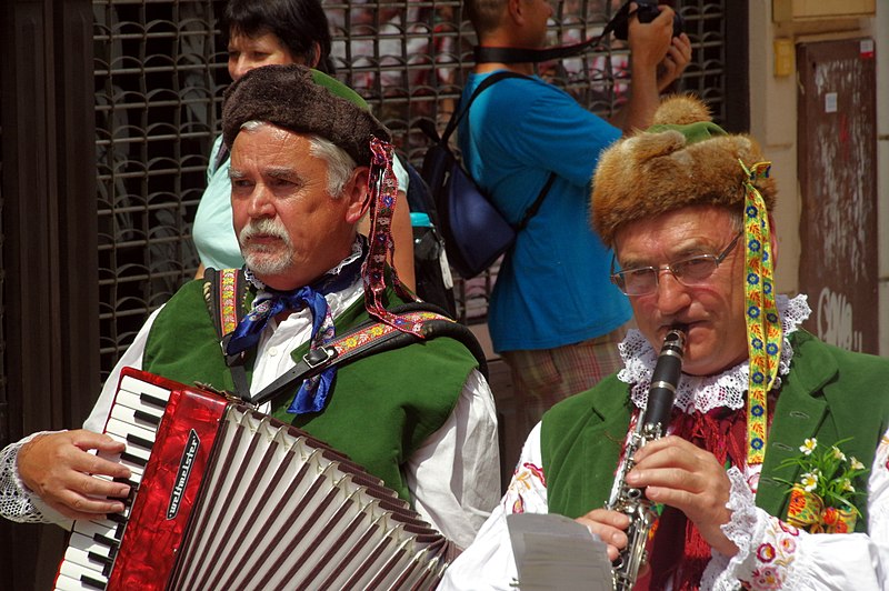 File:22.7.17 Jindrichuv Hradec and Folk Dance 034 (35715489040).jpg