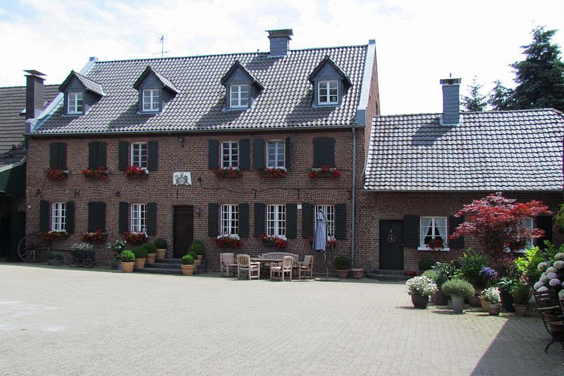 File:3.05 Wohnhaus Wittgeshof, Am Wittgeshof 1 (Nievenheim).jpg