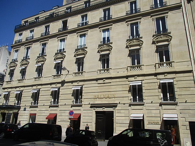 Maison Balmain in Paris, 44 rue François-Ier