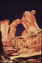 ANGEL ARCH, FAMOUS ROCK FORMATION IN CANYONLANDS NATIONAL PARK - NARA - 545551.jpg