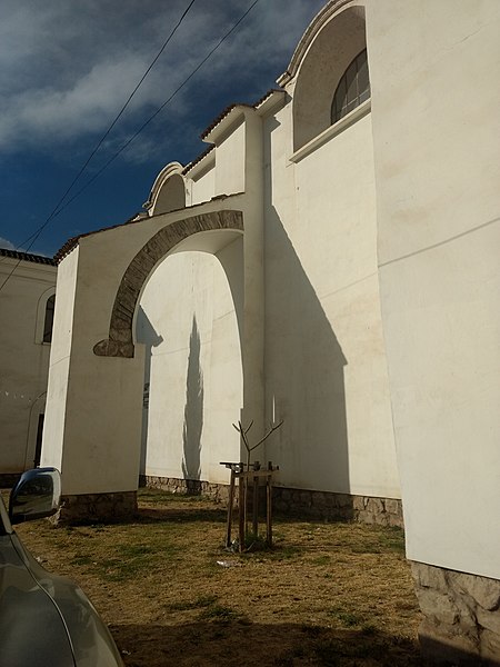 File:APOYO MEDIO ARCO.jpg