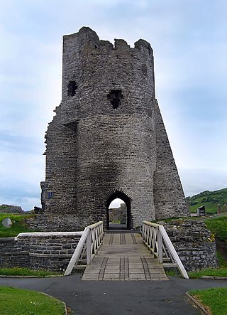 <span class="mw-page-title-main">Aberystwyth Castle</span> Grade I listed castle in Ceredigion