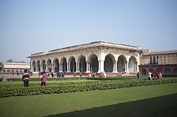 Agra Fort, India (21001488178).jpg