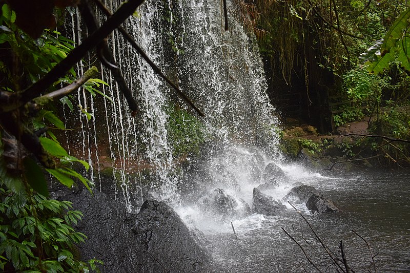 File:Amabere Ga Nyina Mwiru Caves 6.jpg