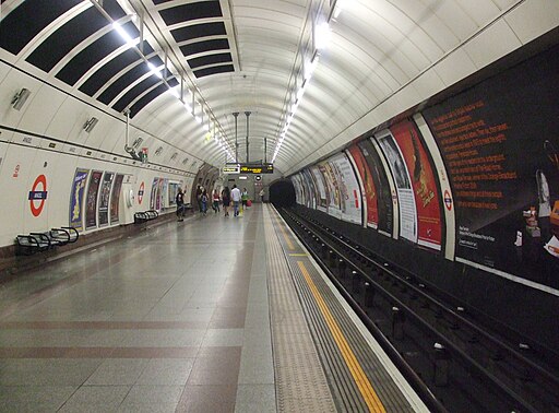 Angel station southbound look north