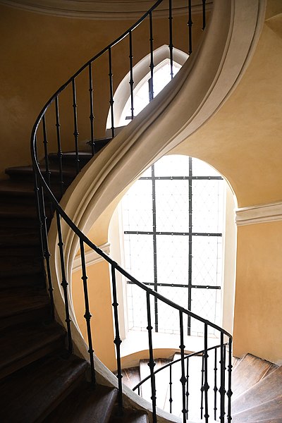 File:Assumption-of-Our-Lady-and-Saint-John-the-Baptist-church-Kutná-Hora-Sedlec-interior2020g.jpg