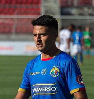 <span class="mw-page-title-main">Iván Ledezma</span> Chilean footballer (born 1995)