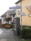 Книжный шкаф, Am Bürgerbrunnen, 1, Nieder-Erlenbach, Франкфурт-на-Майне.jpg