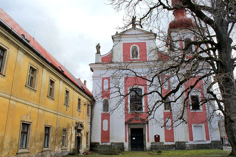 File:Bělá, kostel sv. Václava 0a.jpg