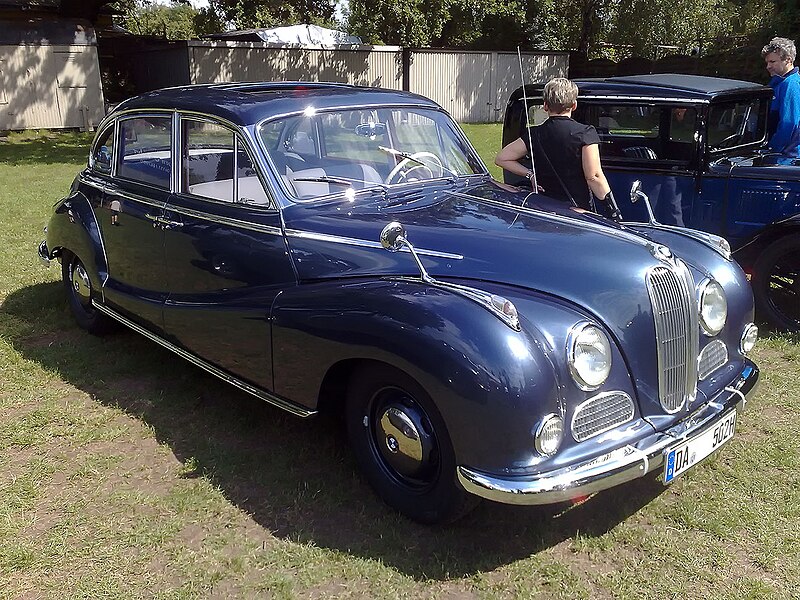 File:BMW 502 Barockengel 2.jpg