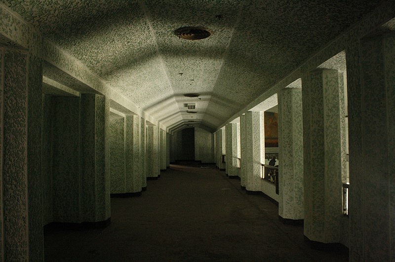 File:Balcony of Metropolitan Theatre.JPG