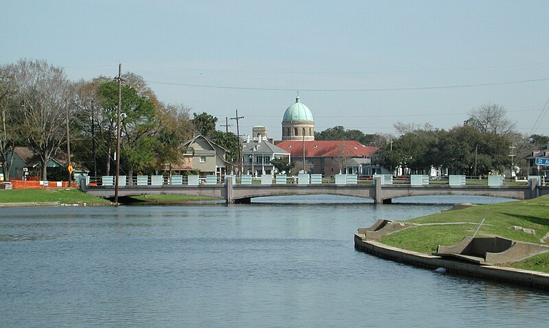 File:BayouStJohnFeb2005.jpg