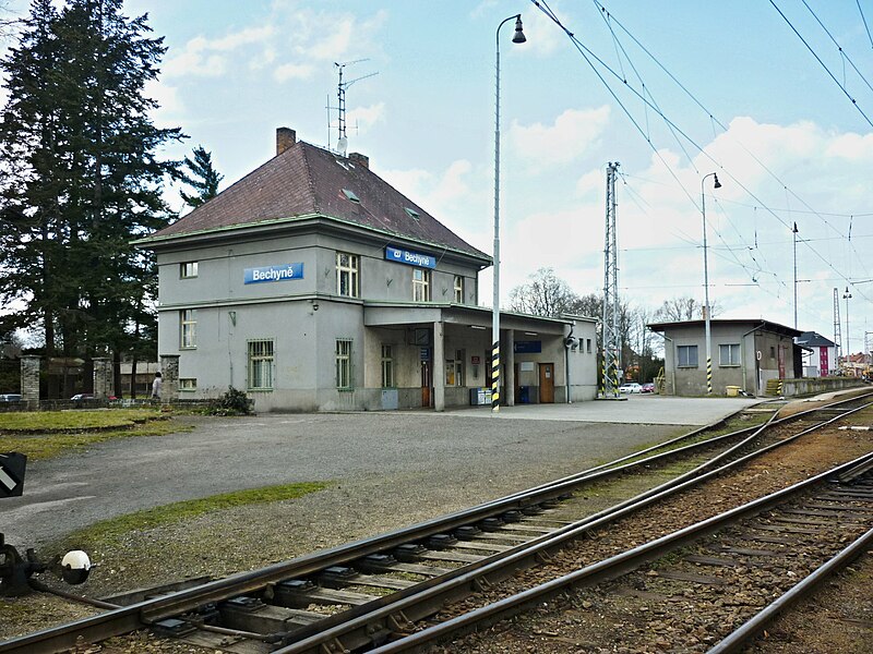 File:Bechyně železniční stanice(2).jpg