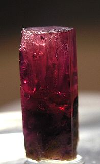 Red beryl