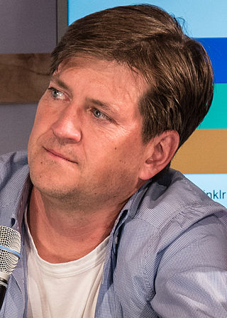 <span class="mw-page-title-main">Bill Lawrence (TV producer)</span> American screenwriter, producer, and director