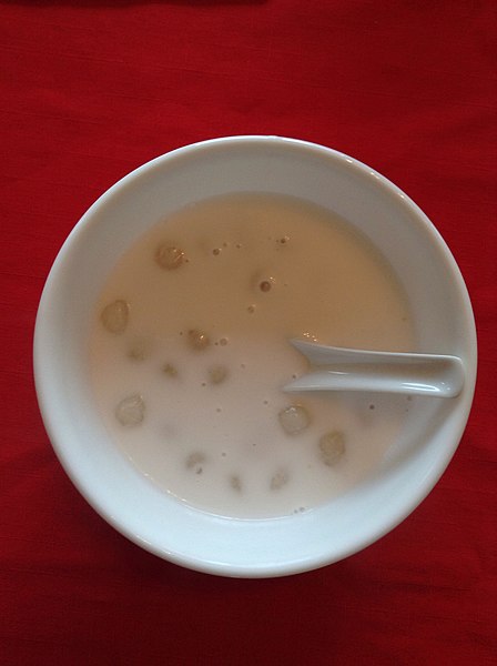 File:Bilu-bilo.jpg