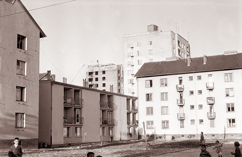 File:Bloki ob Ljubljanski ulici 1961.jpg