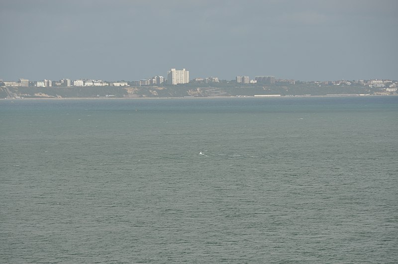 File:Bournemouth from Studland (2555).jpg