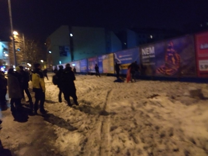 File:Budapest protest 2018-12-16 19-51-12.jpg