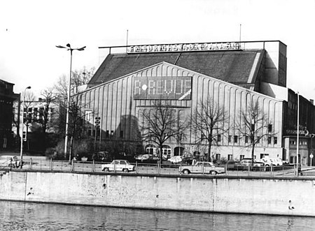 Bundesarchiv Bild 183 L1109 0305, Berlin, Friedrichstadtpalast