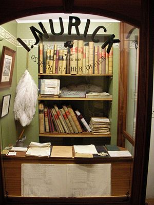 A replica of an ostrich feather dealer's office at the museum. CP Nel Museum Oudtshoorn.JPG