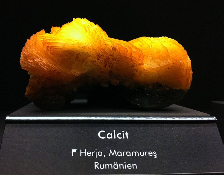 File:Calcit Herja.jpg