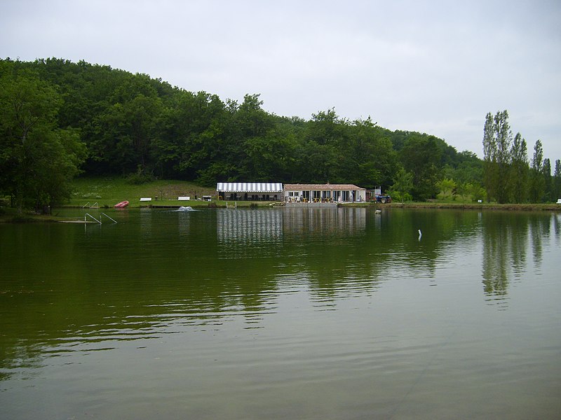 File:Campingplatz Les 2 Lacs in F 47470 Beauville - panoramio.jpg