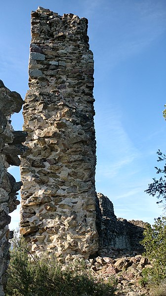 File:Castell de Mont-roig (Darnius) 7.JPG