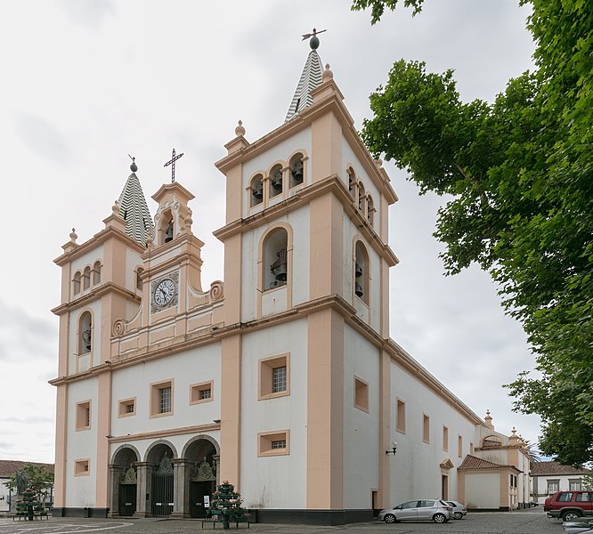 File:Catedral del Santo Salvador, Angra do Heroísmo, isla de Terceira, Azores, Portugal, 2020-07-25, DD 10.jpg