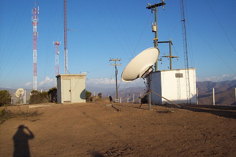 File:Cerro antenas.jpg