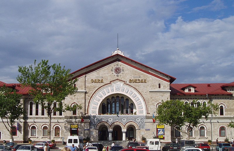 File:Chisinau railway station (188802333 cropped).jpg