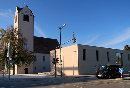 Christi Himmelfahrt (Freising) mit neuem Gemeindehaus