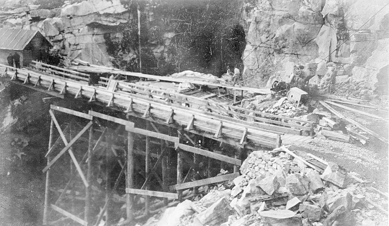 File:Christine Falls Bridge under construction in 1927. The concrete, stone-veneered bridge replaced an earlier wood bridge. (d8afa5b6-276e-4f5e-b3f5-08812312f043).jpeg