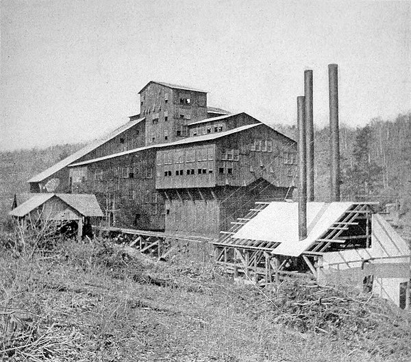 Coal Breaker of the Virginia Anthracite Coal Company at Merrimac Mines near Blacksburg, 1904