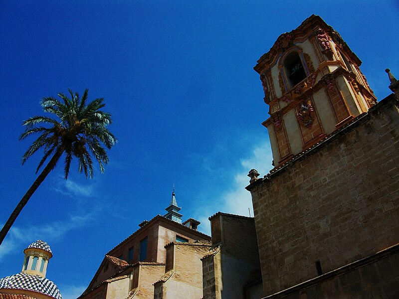 File:Col·legi de sant Doménec o del Patriarca, Oriola.JPG