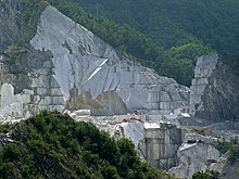 A Carrara marble quarry Colonnata, marble-quarry - panoramio - Frans-Banja Mulder (2).jpg
