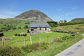 Converted Chapel and Manod Mawr - geograph.org.uk - 5866059.jpg