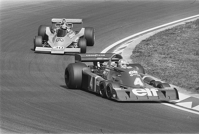 File:Depailler and Fittipaldi at 1976 Dutch Grand Prix.jpg