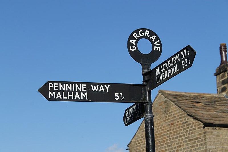 File:Direction sign at Gargrave - geograph.org.uk - 3608510.jpg