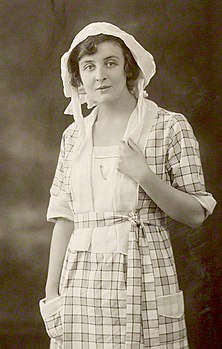 Doris Lloyd 1921.jpg