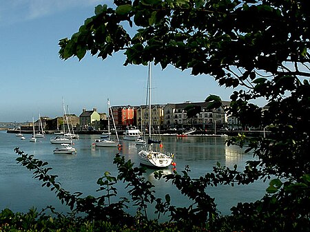 Fail:Dungarvan_Bay.jpg