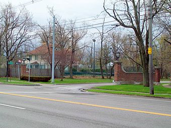 Entranceway at Main Street at LeBrun Road Apr 10.JPG