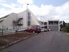 Entrada por la avenida Cesar Manrique.